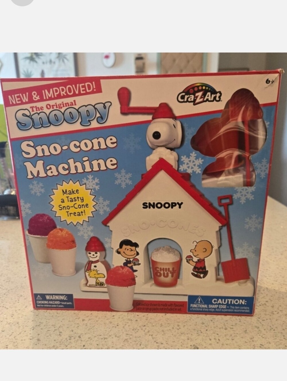 Snoopy Snow Cone Sno-Cone Machine by Cra-Z-Art Kids Kitchen Gadget No Batteries